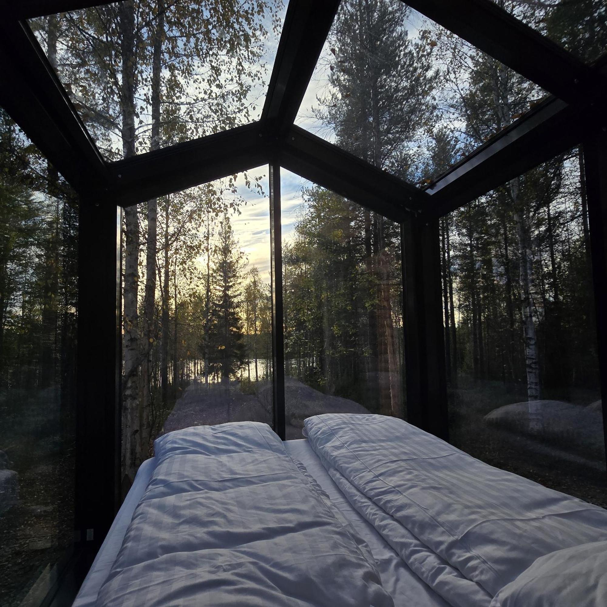 Sky Lodging ~ Sleeping Under The Stars Рованиеми Экстерьер фото