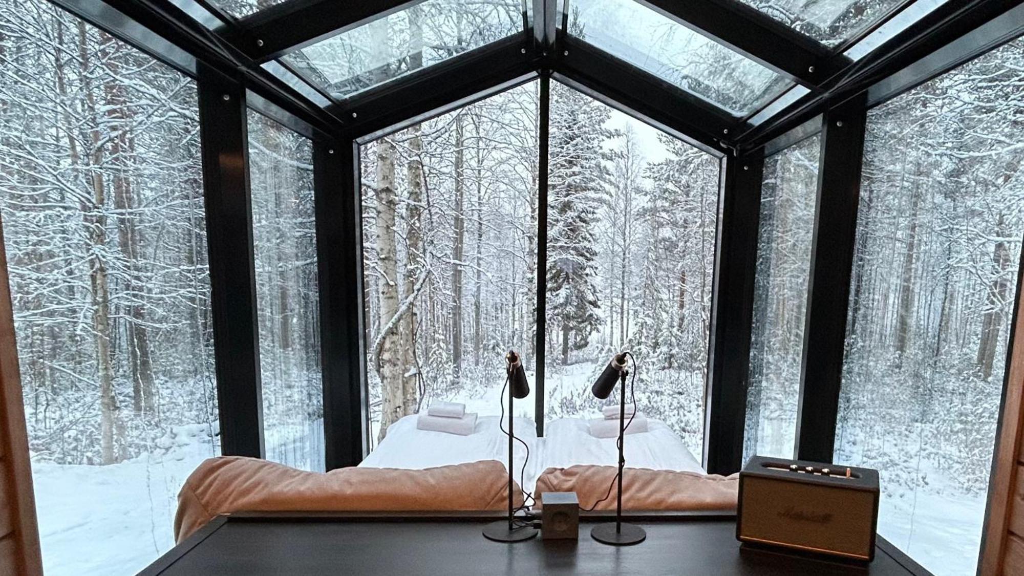 Sky Lodging ~ Sleeping Under The Stars Рованиеми Экстерьер фото